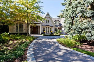 Home design - traditional home design idea in Toronto