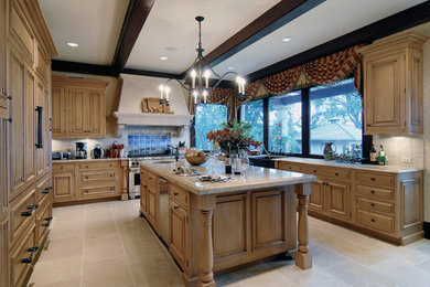 Traditional Custom Cabinetry