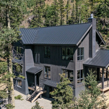 Modern Mountain Home in AquaFir™