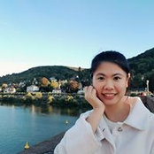 Jing Lei's photo