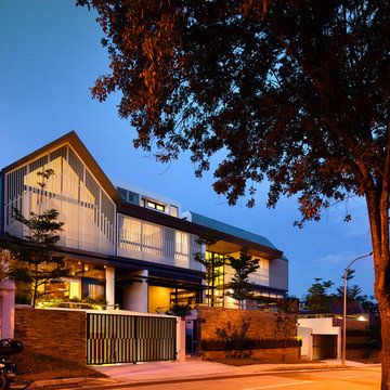2 Holland Grove
