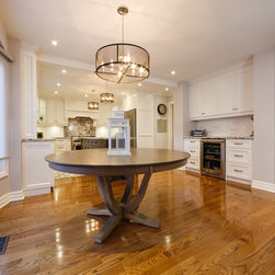 St. George Table & Dawn Parsons Chairs - Products