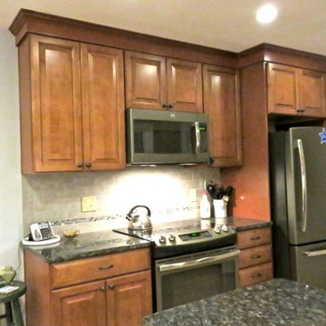 Waypoint Maple Auburn 620D Kitchen Cabinets