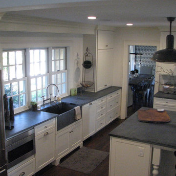 A 2016 kitchen comes home to a circa 1711 cape