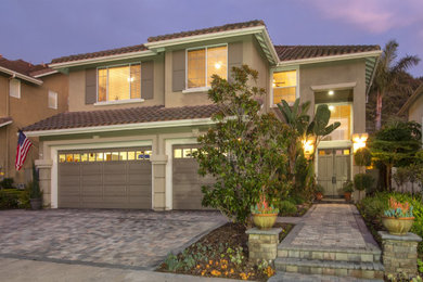Elegant home design photo in Orange County