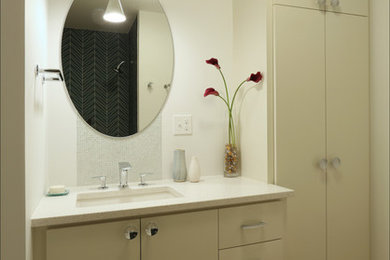 Example of a bathroom design in Portland