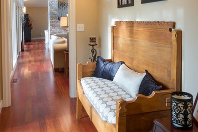 Example of a classic hallway design in Columbus