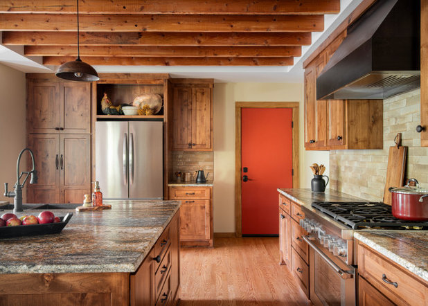 Rustic Kitchen by Stumpff HomeWorks, LLC