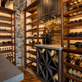 おしゃれなワインセラー セラミックタイルの床 の画像 Houzz