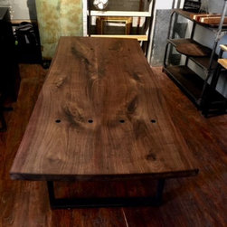 Walnut dinning room table - Kitchen And Dining Furniture