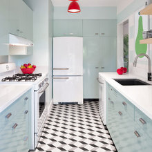 Downstairs small kitchen
