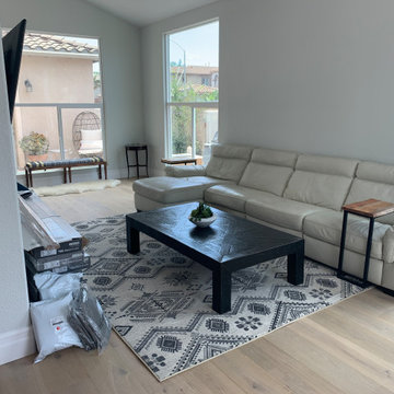 Living Room Leading to Great Kitchen