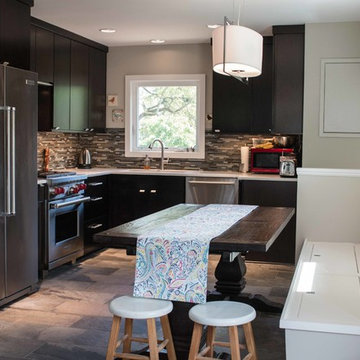 Traditional Kitchen Nook