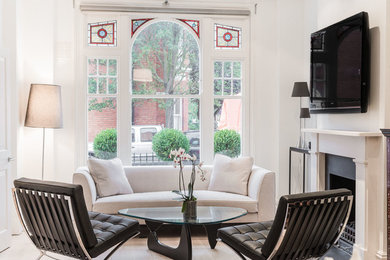 This is an example of a classic living room in London.
