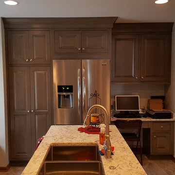 Hilltop Dr. Kitchen 9.26.2017