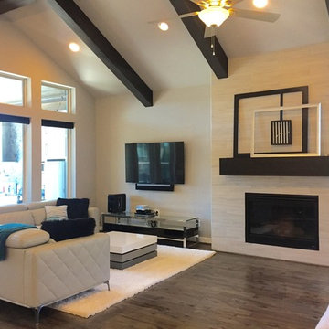 Staging: Living Room (after)