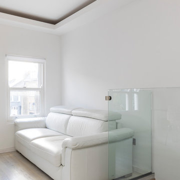Queen's Park living room with false ceiling