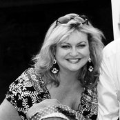 Sharon Crosbie's photo