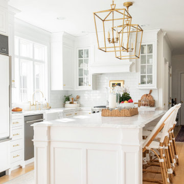 White Kitchen Cabinets in Cheshire, Connecticut