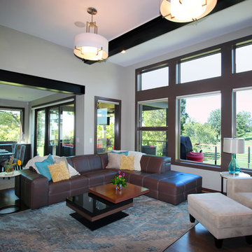 Urban Chic Golf Course Oasis