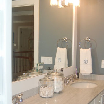 Ridgefield Classic Hall Bath