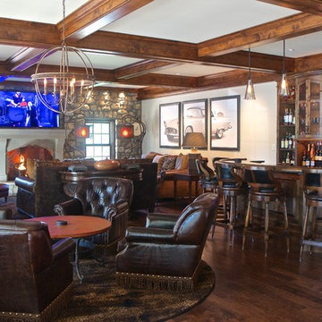 Lodge-style Family Living with Modern Amenities