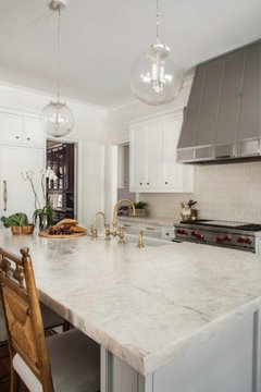 How to Use Green Granite Countertops to Make a Kitchen Look Larger -  Mountain Empire Stoneworks Asheville