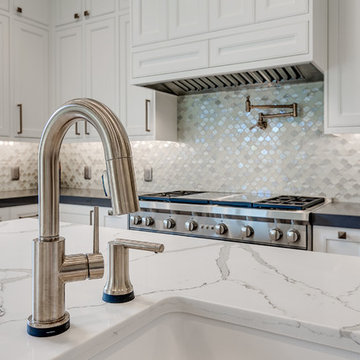 Calacatta Metro/ Vagli Quartz Kitchen by A-Line Design