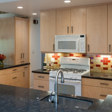 Functional Kitchen Design By Ken Rose: Summit Maple from Kitchen Craft