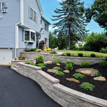Family Home Hardscape and Landscaped with Paver Block and Planting