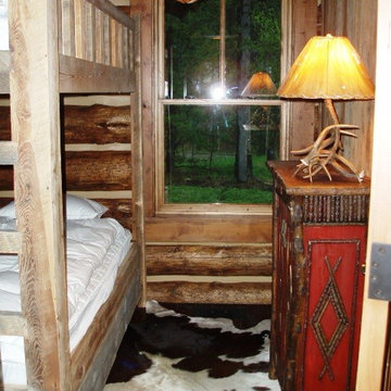 Lost Creek - National Park Style Cabin