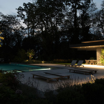 Free Float Pool Cabana - Landscape Design