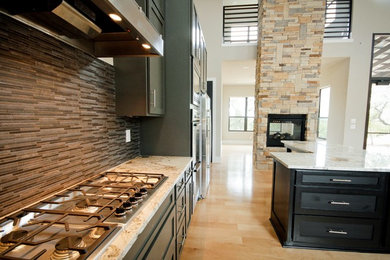 Inspiration for a contemporary kitchen remodel in Austin