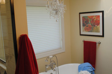 Bathroom - bathroom idea in Dallas