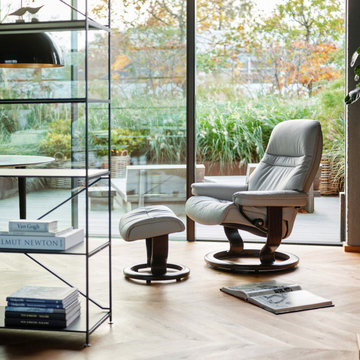 Stressless® Sunrise shown in Batick Platinum Grey