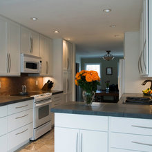Lakehouse kitchen