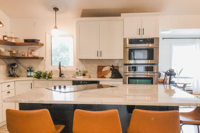 Example of a kitchen design in New York