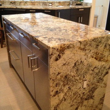 Island Wrapped in Delicatus Cream Granite