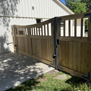 Reversed Arched Wood Gate with Steel Framing