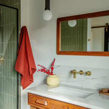 Philly House | 2nd FloorBathroom