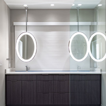 A Contemporary Master Bathroom (Owner requested to be anonymous)