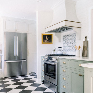 The Shabby-Chic Charmer