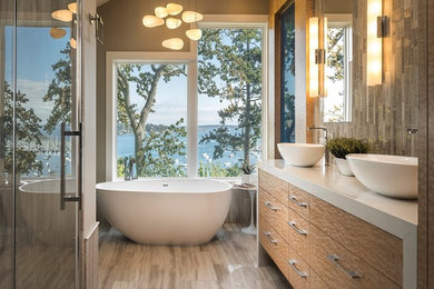Example of a bathroom design in Seattle
