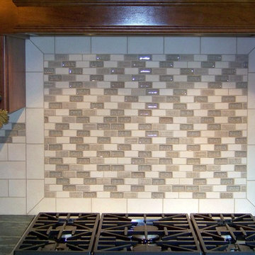 Eye Catching Backsplash