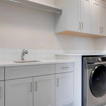Silverhorn | Contemporary - Laundry Room