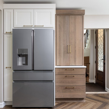 Clarkston Contemporary Kitchen