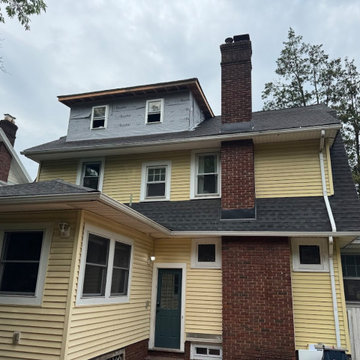 25 Courter Ave
