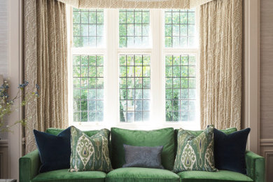 This is an example of a contemporary living room in Edinburgh.