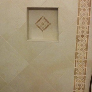 Shower niche