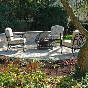 Outdoor Patio, Built-In-Grill, Seatwalls, & Water Feature